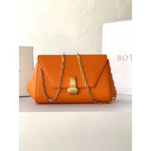 Bottega Veneta Angle Bag 19x13x8cm